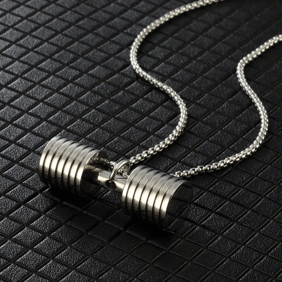 Meerdelige halter hanger ketting sleutel body. Een stijlvol sieraad voor fitness liefhebbers en bodybuilders.