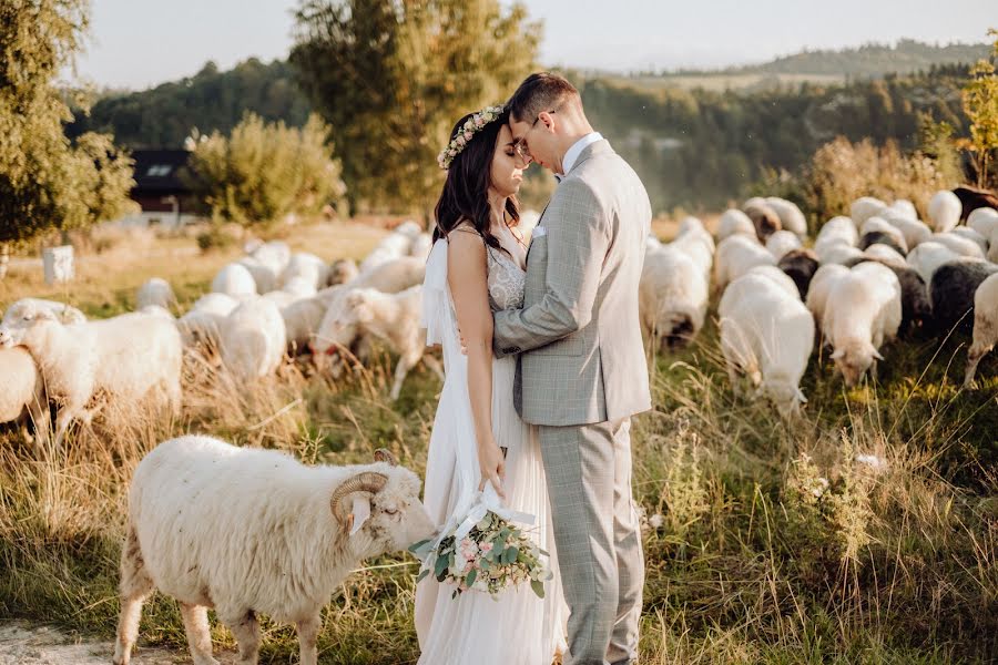 Wedding photographer Andrzej Batko (andrzejbatko). Photo of 1 December 2021