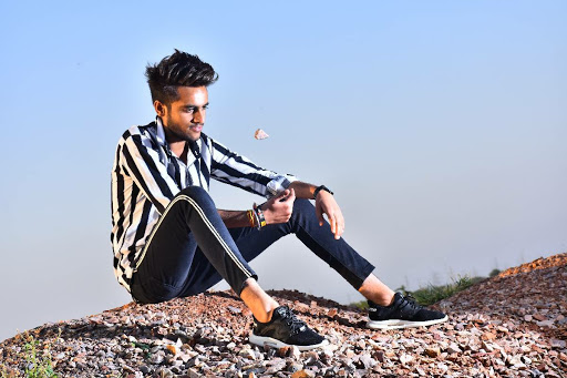 Nitin Upadhyay profile pic