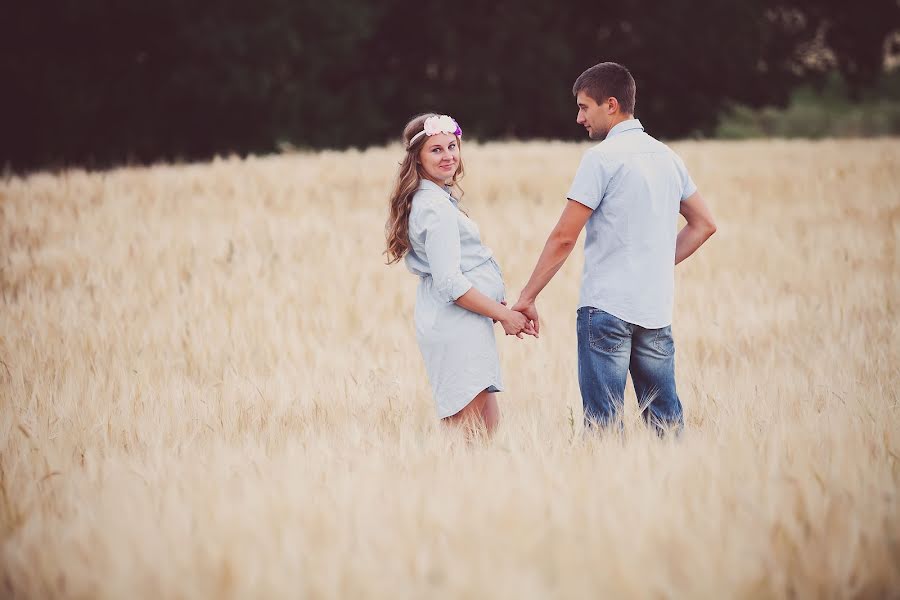 Wedding photographer Anastasiya Kulikova (ll-foto). Photo of 10 November 2014