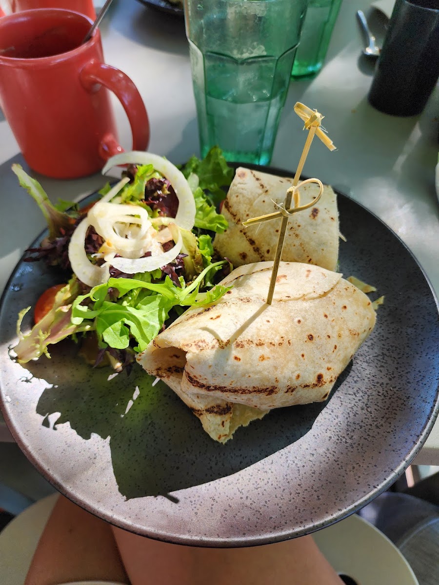 Tarragon Chicken Salad Sandwich
roasted hand-pulled chicken, lemon-tarragon mayo, celery, dried cranberries, pecans & arugula on grilled ciabatta bread (n) 14 GF wrap available