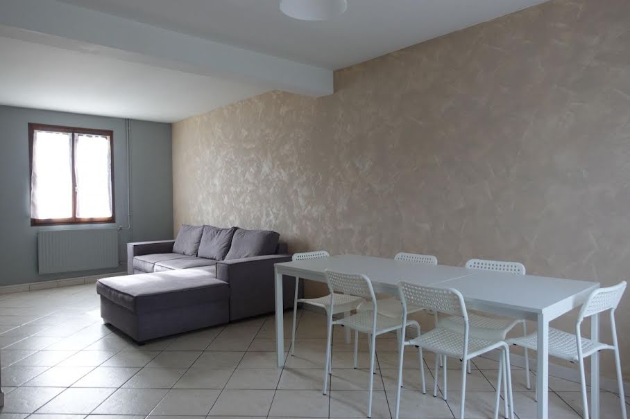 Location meublée maison 4 pièces 87 m² à Vienne (38200), 1 190 €