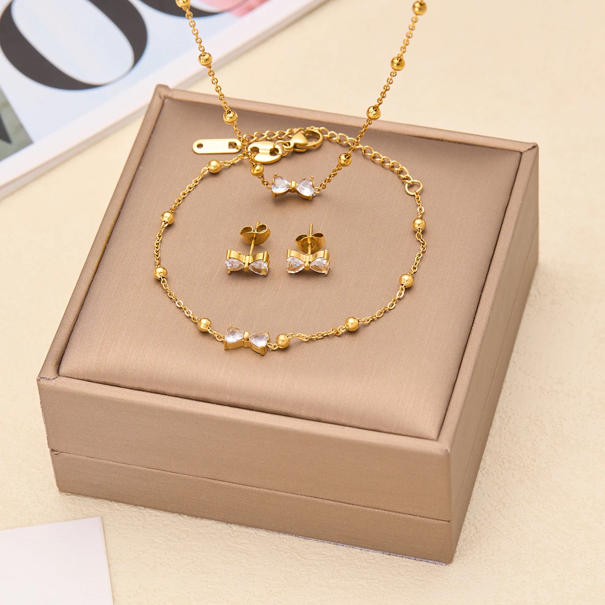 images slider number - 5