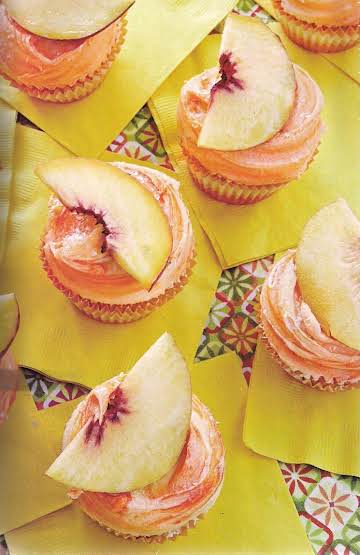 Peaches and cream cupcakes