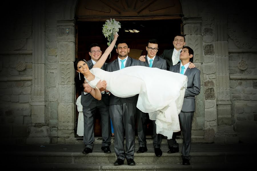 Wedding photographer Juan Carlos Acosta Minchala (acostaminchala). Photo of 23 September 2015