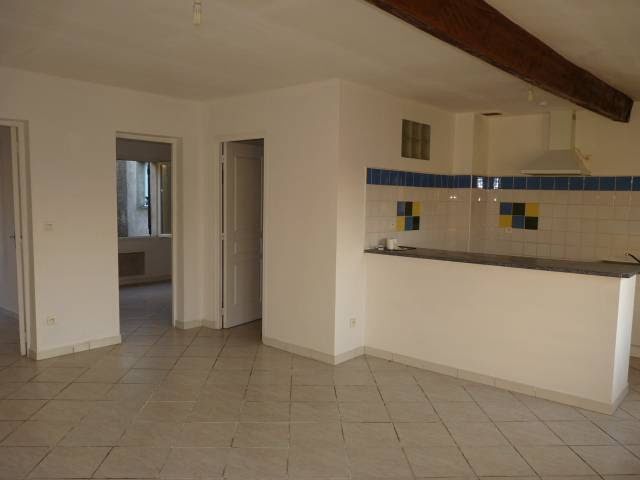 Location  appartement 3 pièces 54 m² à Pexiora (11150), 400 €