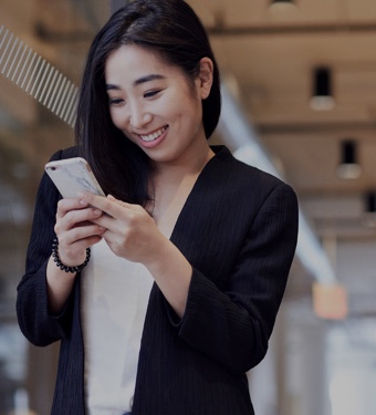 woman-looking-phone