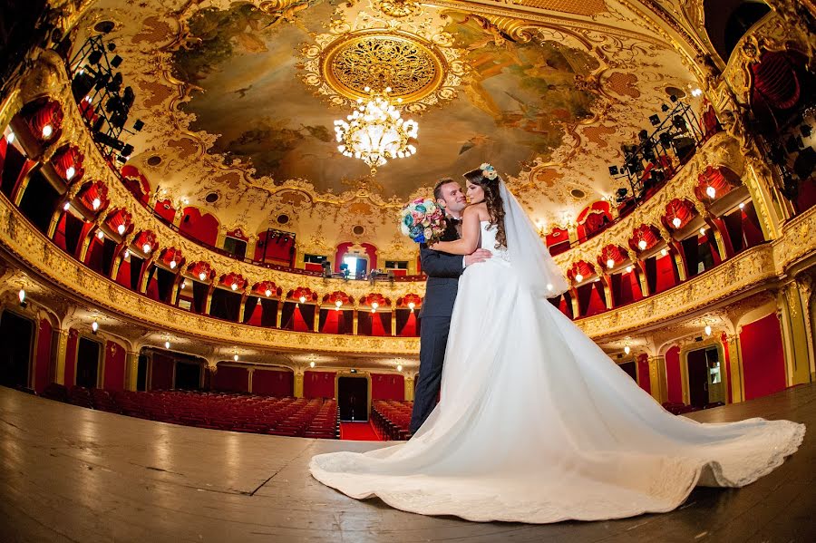 Nhiếp ảnh gia ảnh cưới Teodora Bisog (teodorabisog). Ảnh của 31 tháng 7 2017