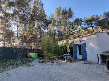 villa à Châteauneuf-le-Rouge (13)