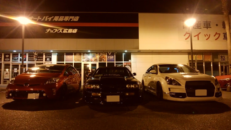 プリウスのドライブ・ティアナ・スカイライン・プリウス・広島マリーナホップに関するカスタム事例の投稿画像1枚目