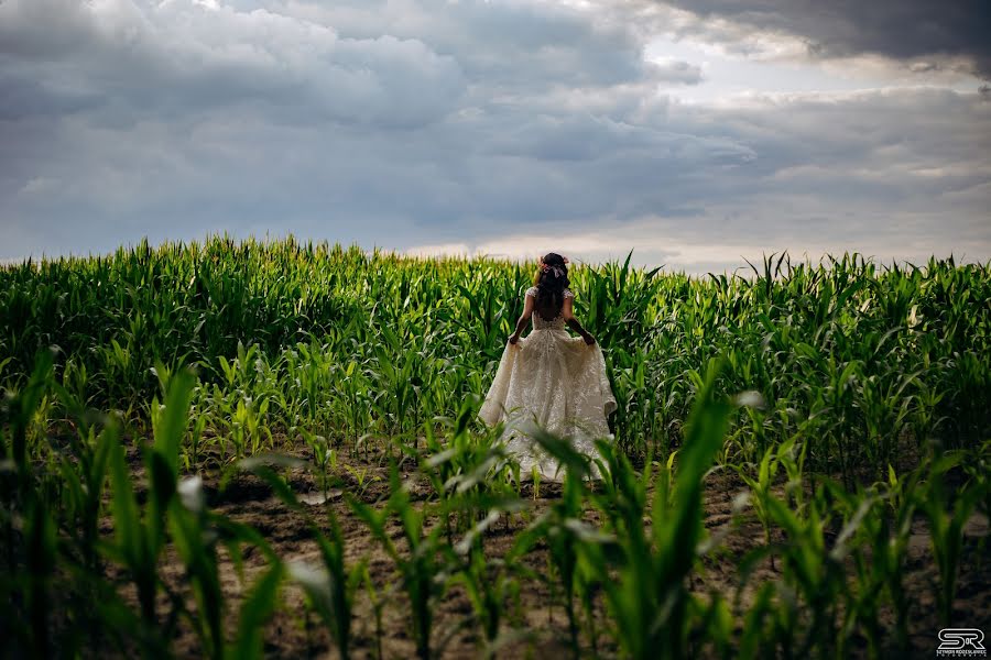 Düğün fotoğrafçısı Szymon Rozesłaniec (srfoto). 29 Aralık 2021 fotoları