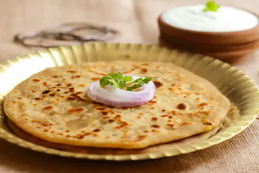 Aloo Pyaz Paratha