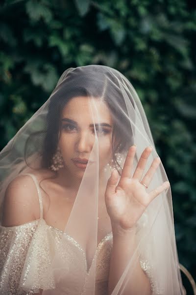 Wedding photographer Almira Aymaletdinova (almirror). Photo of 17 October 2019