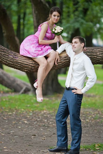 Fotógrafo de casamento Alina Nolken (alinovna). Foto de 25 de outubro 2014