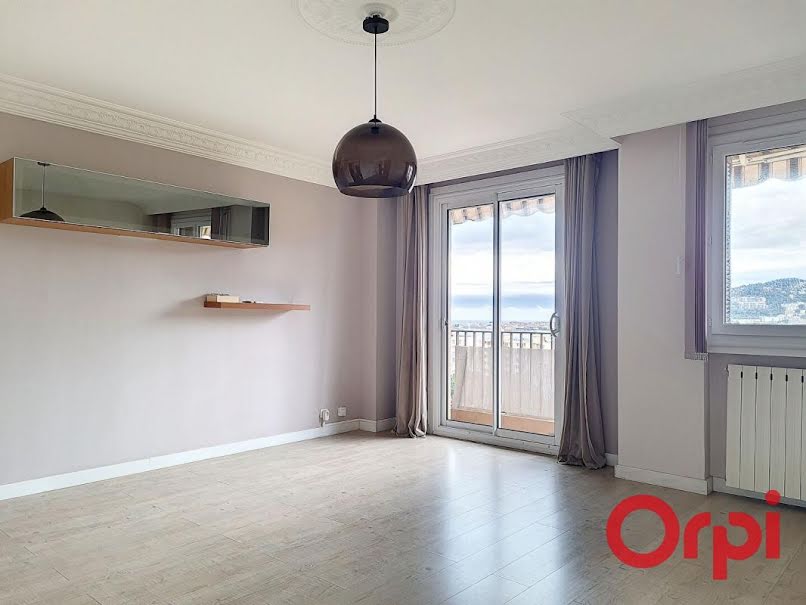 Location  appartement 4 pièces 90 m² à Ajaccio (20000), 1 150 €