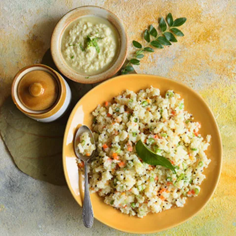 Upma With Coconut Chutney