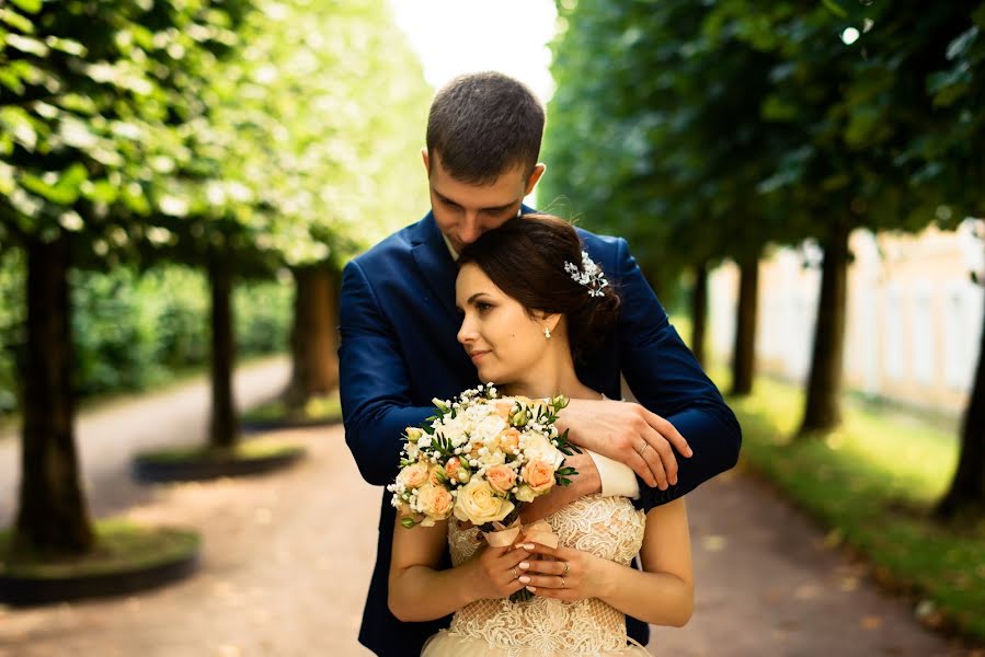 Fotógrafo de casamento Bogdan Gordeychuk (savedframe). Foto de 11 de março 2020