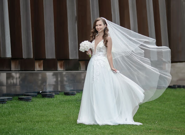 ช่างภาพงานแต่งงาน Olesya Kotova (bmhdzdz) ภาพเมื่อ 7 สิงหาคม 2020