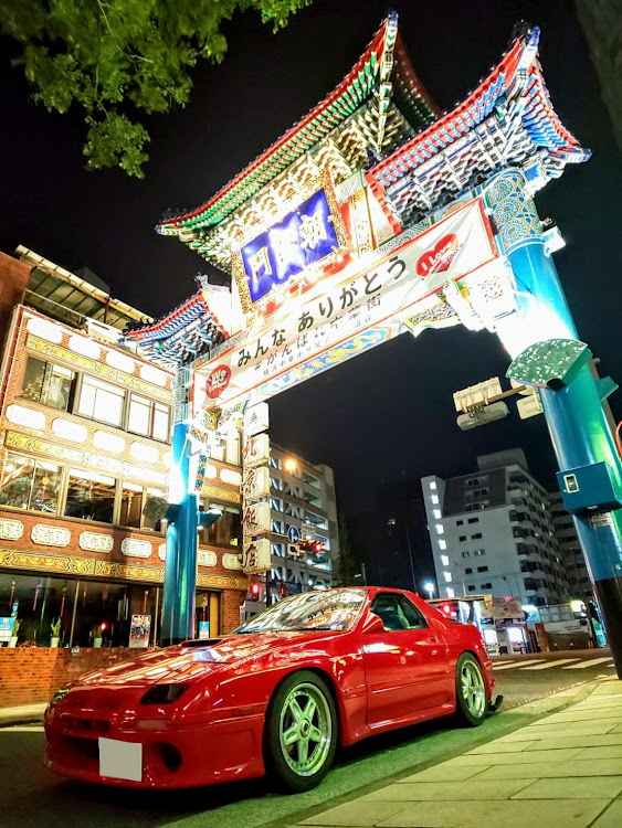 RX-7の赤FC・フォロワーさんありがとうございます。・FDエンジンOH中・横浜コラボ・ローター戻ってきた～に関するカスタム事例の投稿画像1枚目