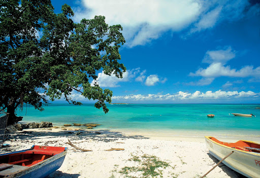 Beaches on Guadeloupe feature snorkeling and warm blue waters. Raisins Clairs’ Beach is located on the southern coast of Grande-Terre.