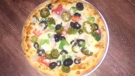 Deluxe Veggie Pizza