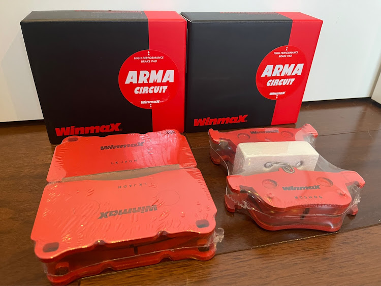 シビックタイプRのブレーキパッド・winmax・ARMA CIRCUITに関するカスタム事例の投稿画像1枚目