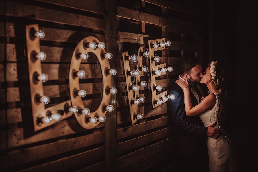 Photographe de mariage Łukasz Sztuka (sztukastudio). Photo du 6 avril 2017