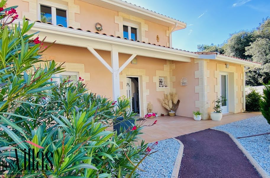 Vente villa 8 pièces 200 m² à Soulac-sur-Mer (33780), 978 000 €