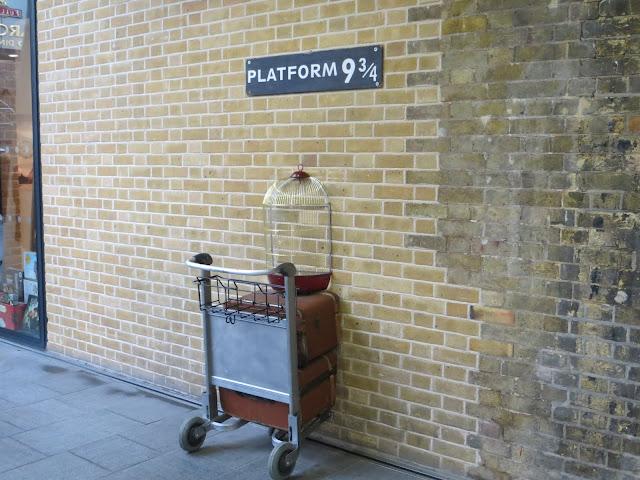 9 3/4 Platform at King's Cross Harry Potter Places to visit