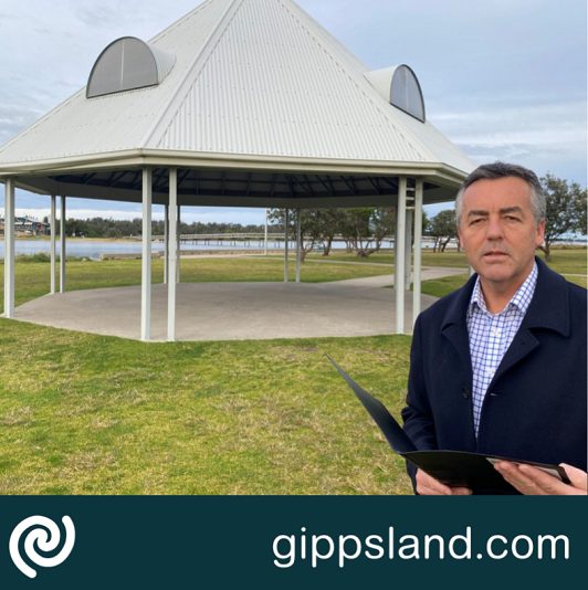 Federal Member for Gippsland Darren Chester is campaigning to save the Lakes Entrance rotunda from an ill-conceived East Gippsland Shire Council plan