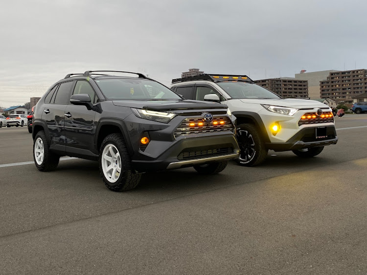 RAV4のRAV4FES・RAV4・AXAH54・rav4のある生活・RAV4乗りさんと繋がりたいに関するカスタム事例の投稿画像2枚目