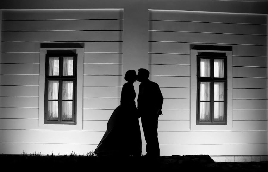 Fotógrafo de casamento Dóra Mező (hangulatkep). Foto de 21 de janeiro 2019