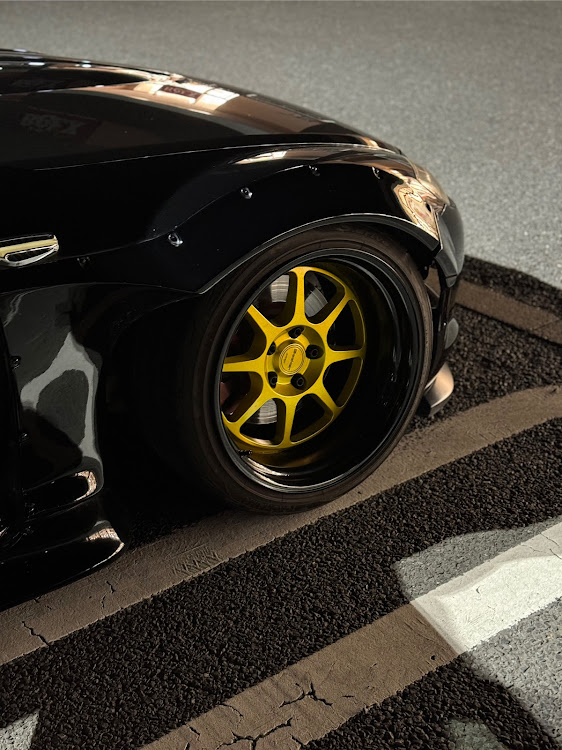 RX-8のハッチカラーじゃん🐝・洗車・ホイール交換に関するカスタム事例の投稿画像5枚目