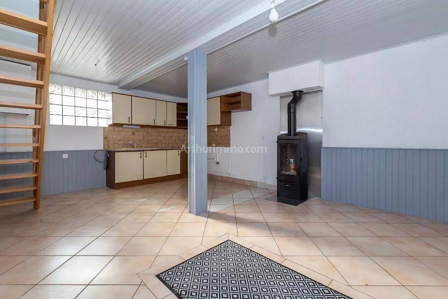 Vente propriété 4 pièces 71 m² à Montalieu-Vercieu (38390), 115 000 €