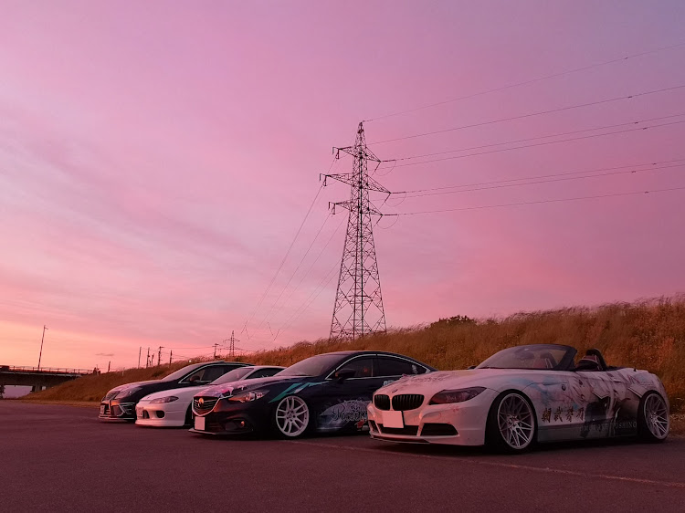 アテンザの夕焼け・痛車・エアサス・z4・S15に関するカスタム事例の投稿画像1枚目