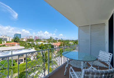 Apartment with pool 3