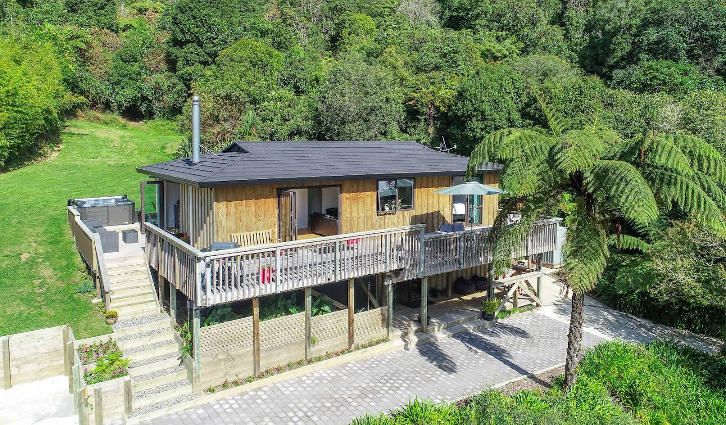 House with garden Rotorua