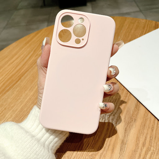 Title 3, Liquid silicone phone case Soft, protective, sh...