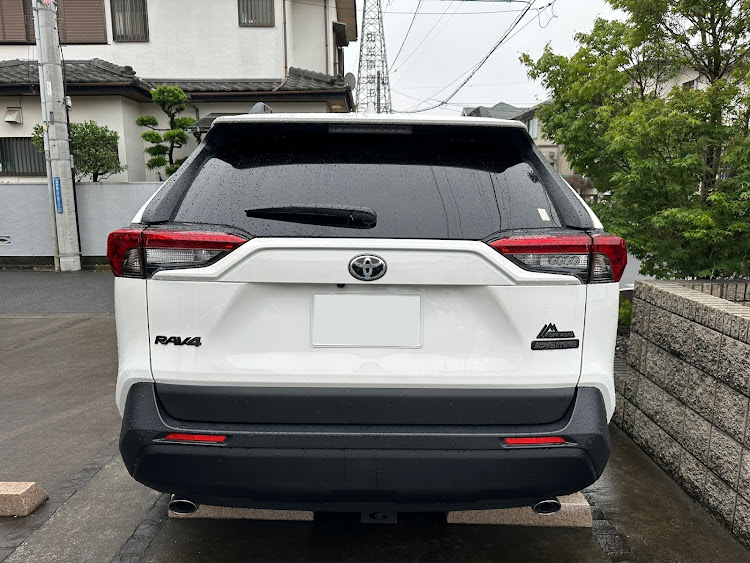 RAV4のRAV4オフロードパッケージ・白い悪魔・トヨタ純正部品流用・愛車の白黒写真展に関するカスタム事例の投稿画像4枚目