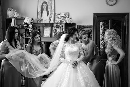 Wedding photographer Natalya Bukreeva (sunnysan). Photo of 13 March 2019