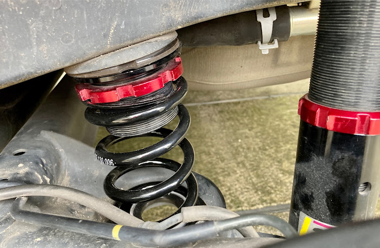 イグニスのDIY・車高調整・直巻スプリング交換・バネレートアップに関するカスタム事例の投稿画像6枚目
