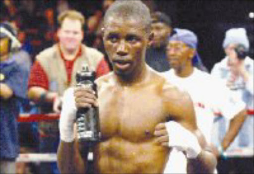 SKILFUL: IBO junior featherwwight champion Takalani Ndlovu. Pic. Raymond Preston. 31/5/03. © Sunday Times.