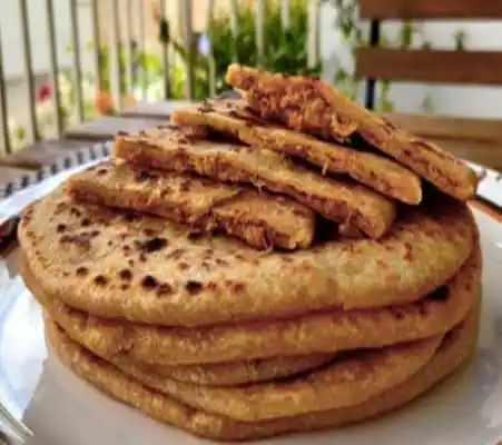 Jain Jamaican Paneer Paratha