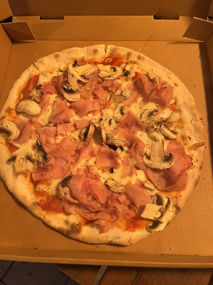 Gluten-Free Pizza at Bar Napoli