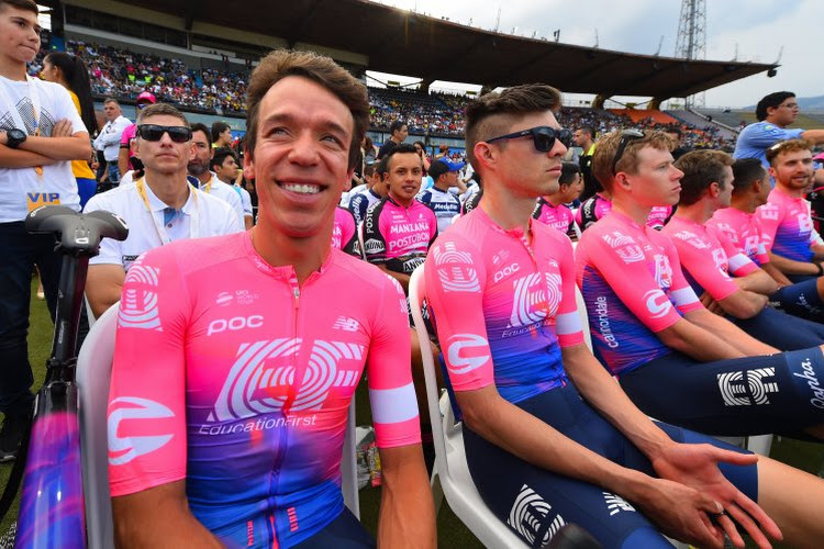 📷 Naar jaarlijkse gewoonte: de opvallende truitjes van EF Education-EasyPost voor de Giro