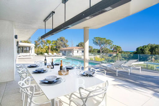 Villa 1