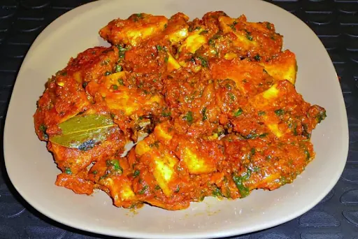 Paneer Masala With Gravy