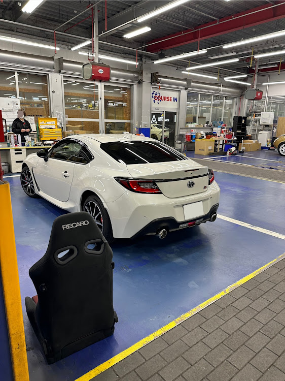 GR86のGR86・C型・GR86/BRZ・ZN8・RECARO SR-6に関するカスタム事例の投稿画像1枚目