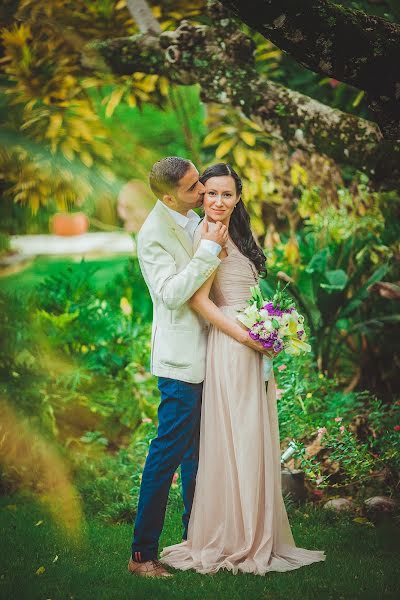 Fotografo di matrimoni Antonina Yureva (antonella). Foto del 18 luglio 2015