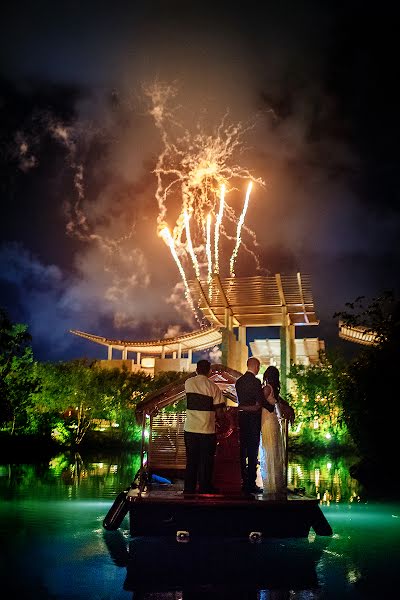 Fotografo di matrimoni JUAN EUAN (euan). Foto del 15 ottobre 2015